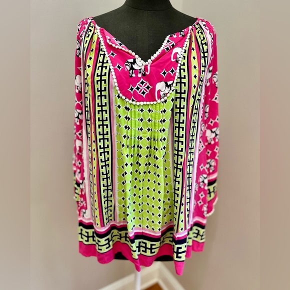 Crown & Ivy Women’s geometric and elephant‎ pink patterned blouse, size 3X EUC - Picture 5 of 5